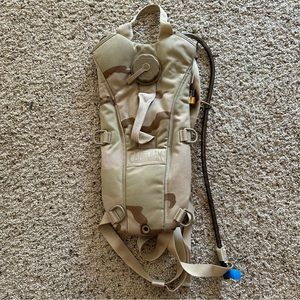 Camelbak Hydration pack Thermobak 2L/70oz. Cordura Army Desert Tan